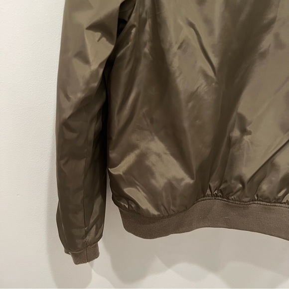 Army Green Bomber Jacket Size Medium - Picture 6 of 8